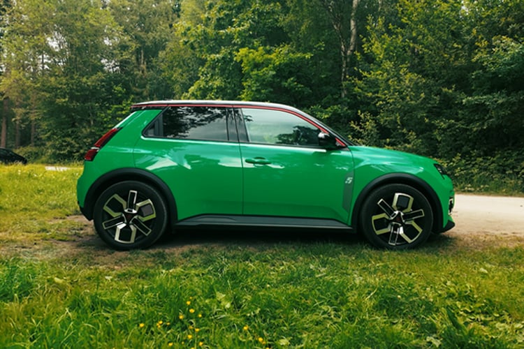 renault 5 e-tech electric exterior