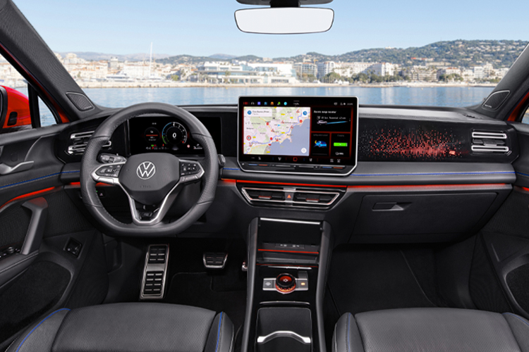 Volkswagen Tiguan interior